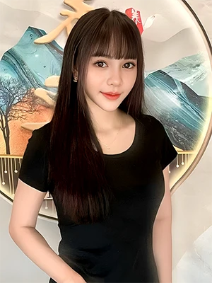 Therapists Lisa Vietnam 