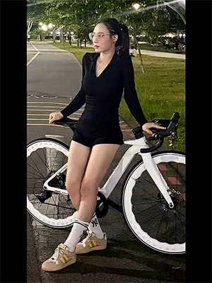 Therapists Linda Vietnam 