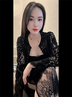 Therapists Linda Vietnam 