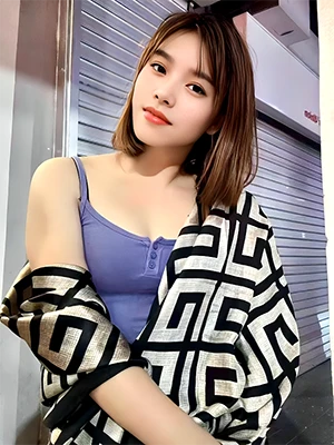 Therapists Li Li Vietnam 