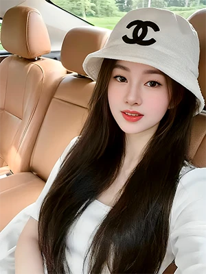 Yu Du Spa 207 Lavender Street YU DU SPA Therapist Happy Vietnam