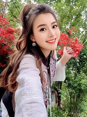 Therapists Julie China