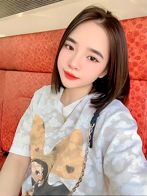 Therapists Lily Vietnam 