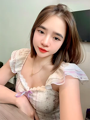 Therapists Lily Vietnam 