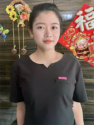 Therapists Lily Vietnam 