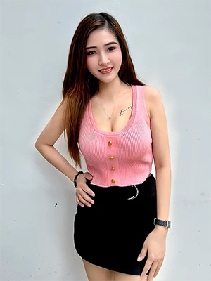Therapists Lily Vietnam 