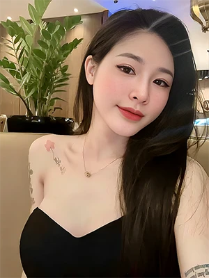 Therapists Lisa Vietnam