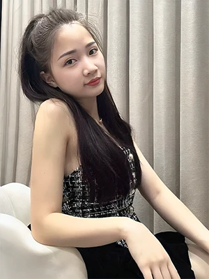 Therapists Sara Vietnam