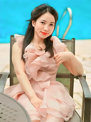 Therapists Lily Vietnam 