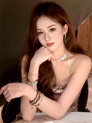 Therapists Lisa Vietnam 