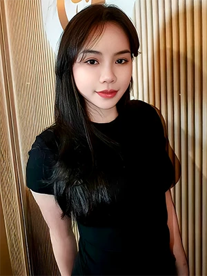 Therapists May Vietnam 
LV Spa 