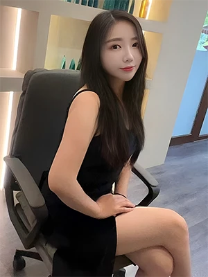 Therapists Amy China