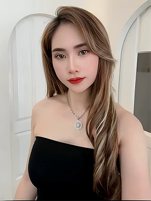 Therapists Lisa Vietnam