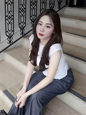 Therapists Eva Vietnam 