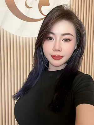 Therapists Eva Vietnam 
LV Spa 