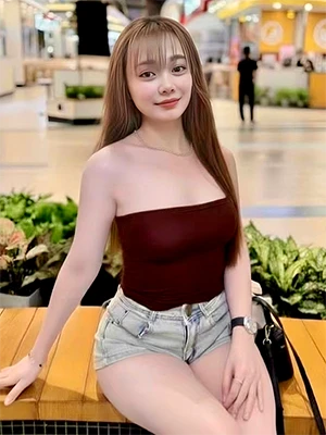 Therapists Lisa Vietnam 