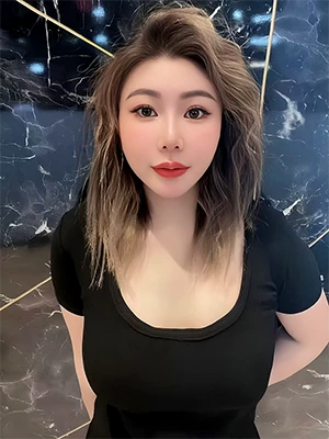 KING SPA Bedok North Street 3 KING SPA Therapists Eva Vietnam